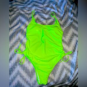 Fashion Nova Women's Green Scrunched Swimsuit-one-piece XL
